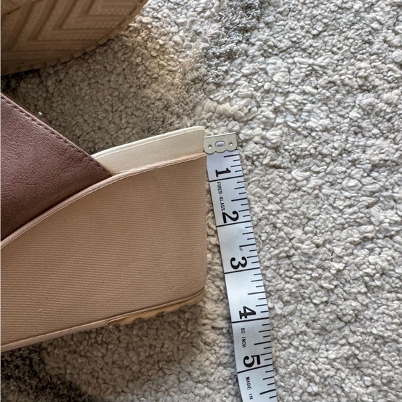 Crocs Leigh II 2 Strap Graphic Wedge Sandal brown taupe green slip on 8 - Picture 6 of 12